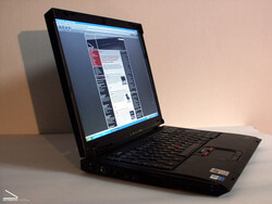 IBM ThinkPad R50p (2004) (źródło obrazu: Notebookcheck.com)