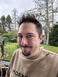 Selfie przy użyciu przedniego aparatu wewnątrz wyświetlacza Huawei Mate X6 (tryb fotograficzny)