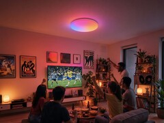 Lampa sufitowa SwitchBot RGBICWW oferuje dynamiczne efekty kolorystyczne RGBIC