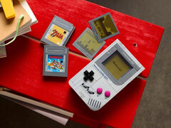 Lego Game Boy jest dostarczany z kartridżami Super Mario i Zelda do zbudowania w pudełku. (Źródło zdjęcia: Lego)