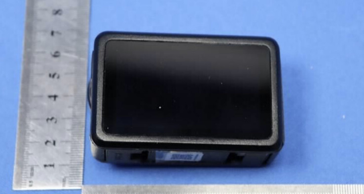 Prototyp DJI Osmo Action 6 od tyłu (źródło zdjęcia: FCC)