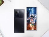 Axon 50 Ultra to mniej premium alternatywa dla Nubia Z50 Ultra. (Źródło obrazu: ZTE)