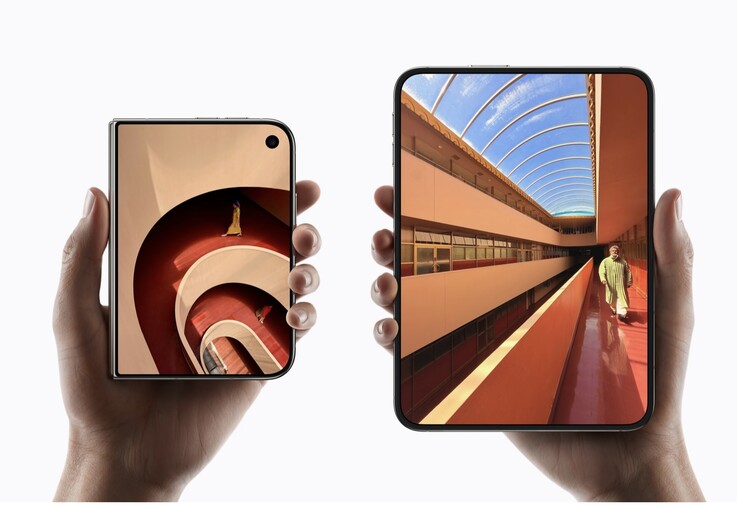 Apple iPhone Duo ma ogromny ekran o przekątnej 7,6 cala po rozłożeniu.