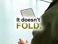 Oppo Pad Mini wygląda jak przerośnięty telefon z 8,8-calowym wyświetlaczem.