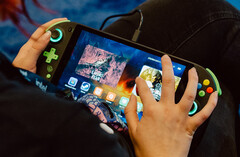 Tylko kilku producentów wypuściło jeszcze na rynek gamingowe handheldy oparte na platformie Intel Meteor Lake. (Źródło obrazu: Intel)