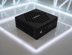 Zotac Zbox CI360 nano mini PC został wyposażony w czterordzeniowy układ Intel Twin Lake. (Źródło zdjęcia: Zotac, edytowane)