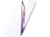 Laptop Xiaoxin Air 15 kosztuje w Chinach 811 dolarów. Na zdjęciu: zdjęcie promocyjne przedstawiające smukłą obudowę laptopa.