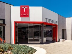 Przyszłe samochody Tesli będą miały chipy produkowane przez Samsung Foundry (źródło zdjęcia: Tesla)