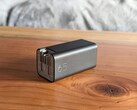 Zasilacz HP o mocy 65 W posiada niemal wszystkie funkcje, jakich moglibyśmy oczekiwać od przenośnej ładowarki USB-C