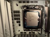 Intel Core 9 273PQE został zauważony na wolności.