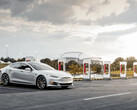 Grudniowe dostawy dostają darmowe mile Supercharger (obraz: Tesla)