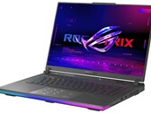 Gamingowy laptop Asus ROG Strix Scar 15 z procesorem AMD Ryzen 9 5900HX i kartą NVIDIA GeForce RTX 3080 (Źródło: Asus)