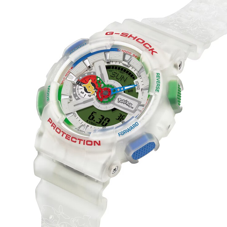 Ujęcie pod kątem półprzezroczystego zegarka Casio G-Shock Pokémon GA-110PKM-7A, na którym widać jego ponadgabarytową kopertę i kolorowe przyciski.