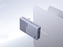 Model Ugreen Nexode Air 100W jest dostępny w Stanach Zjednoczonych i charakteryzuje się płaską konstrukcją.