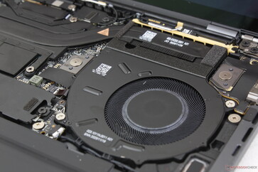 Wentylatory są jednymi z najcieńszych spośród wszystkich subnotebooków Dell