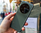 Xiaomi 13 Ultra trafił do Europy w wykończeniach Olive Green i Ultra Black. (Źródło obrazu: NotebookCheck)