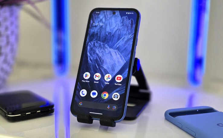 Recenzja smartfona Google Pixel 8a