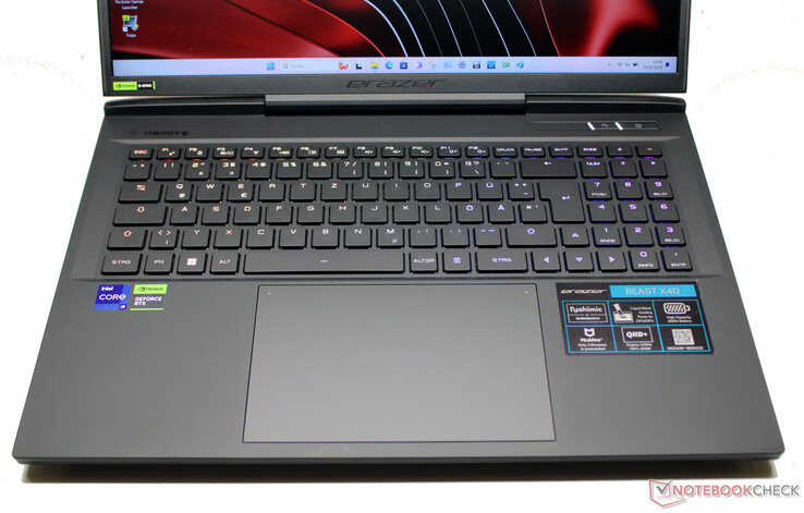 Medion Erazer Beast X40: Klawiatura i touchpad