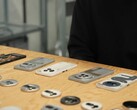 Prototypy Nothing Phone (3a) zaprezentowane przez firmę. (Źródło zdjęcia: Eyal-M na Reddit)