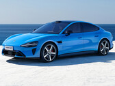 Xiaomi SU7 (2026) w nowym kolorze Capri Blue: elektryczny sportowy sedan zyskuje coś więcej niż tylko niewielki lifting. (Źródło zdjęcia: Xiaomi)