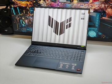 Asus TUF Gaming A16 (źródło obrazu: Notebookcheck)