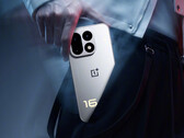 OnePlus 16 może znaleźć się wśród urządzeń z najwyższymi wynikami w nadchodzącym rankingu benchmarku AnTuTu. Na zdjęciu: grafika promocyjna telefonu.