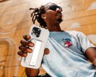 UAG Lucent Power Kickstand posiada baterię o pojemności 4000 mAh. (Źródło obrazu: Urban Armor Gear)