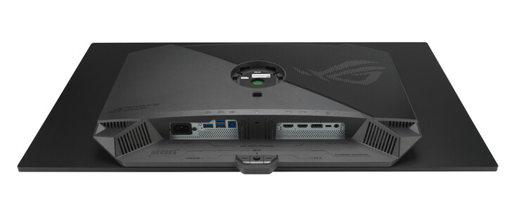 ROG Swift OLED PG32UCDMR zawiera pięć portów USB, w tym złącze Type-C o mocy 90 W, które oferuje tryb DisplayPort Alt Mode. (Źródło obrazu: Asus)