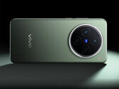 Vivo X300 może nie mieć 6,67-calowego wyświetlacza z X200, na zdjęciu. (Źródło zdjęcia: Vivo)