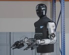 Humanoidalny robot HMND 1