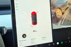 Nowy Model 3 do jazd testowych z aktywnym parkowaniem w trybie Vision (zdjęcie: NotTeslaApp)