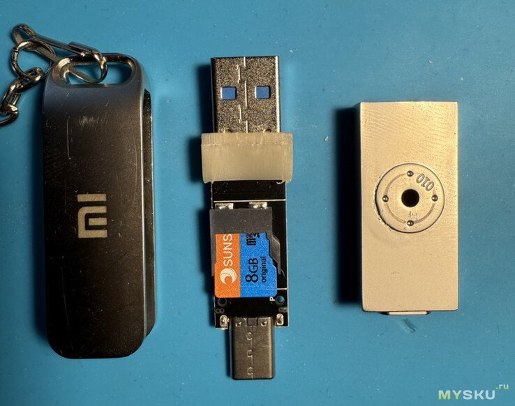 Wewnętrzne elementy pendrive'a (źródło obrazu: Murometz - MySKU)