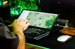 Aura Displays umieszcza 13-calowy ekran dotykowy w klawiaturze mechanicznej (źródło obrazu: Aura Displays)