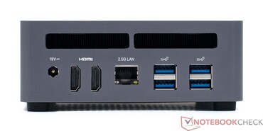 Tył: DC 19V, 2x HDMI 2.1, RJ45 2.5G, 4x USB3.2 Gen2 Type-A