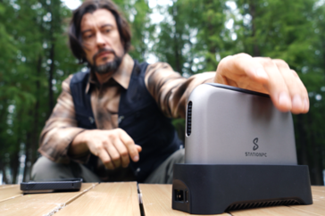 PocketCloud i jego modułowa stacja dokująca. (Źródło: StationPC)