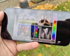 Przyszły iPhone 17 może być wyposażony w antyrefleksyjny wyświetlacz o doskonałej odporności na zarysowania. (Źródło: własne)