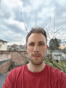Selfie z wewnętrzną kamerą 