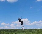 Urządzenie HoverAir Aqua zostało zaprojektowane z myślą o sportach wodnych