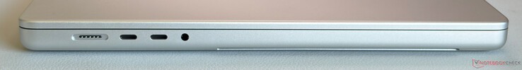 Po lewej: MagSafe, 2x USB-C 4.0 z Thunderbolt 5 (120 Gb/s, DisplayPort 2.1, Power Delivery), gniazdo stereo 3,5 mm