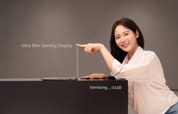 Panel laptopa OLED 