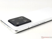 Xiaomi 14 Pro będzie odpowiadał możliwościom przewodowego ładowania swojego poprzednika, na zdjęciu. (Źródło obrazu: Notebookcheck)