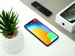 BOE jest jednym z kluczowych dostawców wyświetlaczy do iPhone&#039;ów. (Źródło zdjęcia: Unsplash, edytowane)