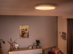 Nowe lampy sufitowe Philips Hue Aurelle (na zdjęciu) będą tańsze od oryginalnych wersji. (Źródło zdjęcia: Philips Hue)