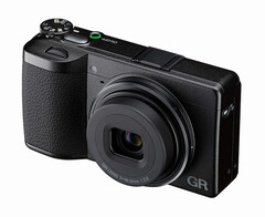 Ricoh GR IV HDF to jeden z dwóch nadchodzących aparatów kompaktowych GR. (Źródło zdjęcia: Ricoh)