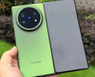 Vivo X Fold5 w jednym z trzech premierowych kolorów. (Źródło zdjęcia: via Shido Tatushiko)