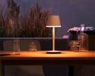 Przenośna lampa stołowa Philips Hue Go ma do 370 lumenów jasności. (Źródło obrazu: Signify )
