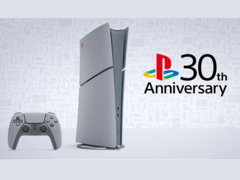 Limitowana edycja konsoli i kontrolera Sony PlayStation 30th Anniversary na zdjęciu (źródło zdjęcia: PlayStation Direct)