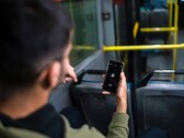 WhatsApp pracuje nad obsługą Passkey dla iOS. (Źródło: Viralyft na Unsplash)