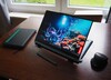 Recenzja laptopa Lenovo Yoga 7 2 w 1 14AKP10: Zen 5 wymierzony w Intela