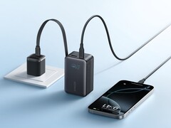 Nowy Nano Power Bank firmy Anker (10K, 45W, wbudowany zwijany kabel USB-C) (na zdjęciu) pojawił się w USA. (Źródło zdjęcia: Anker)